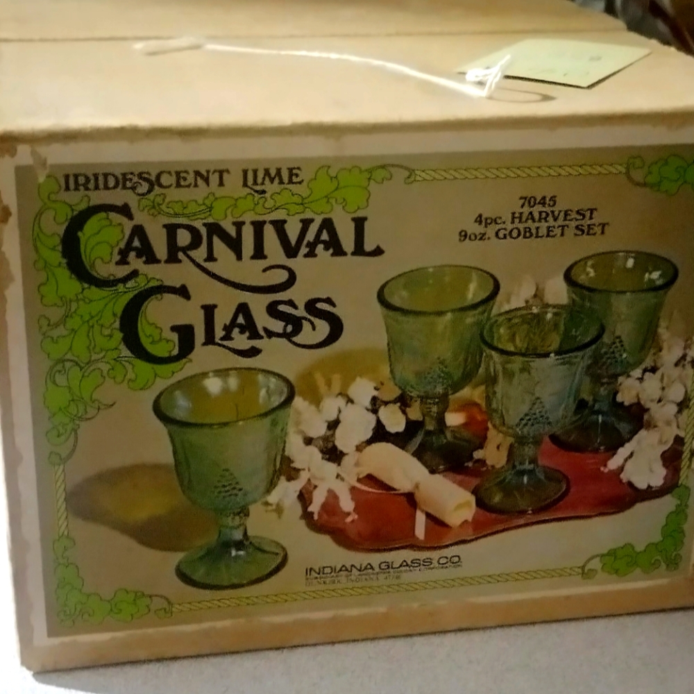 Vintage 4-9oz goblet iridescent lime carnival Indiana Glass